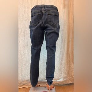 Old Navy Women's Skinny Jeans in Dark Blue
